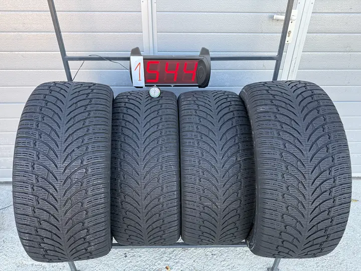 Anvelopa iarna 285/45 R20 Nokian WR SUV 4