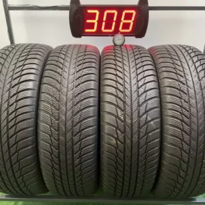 Anvelopa iarna 215/65 R17 Bridgestone Blizzak LM 001