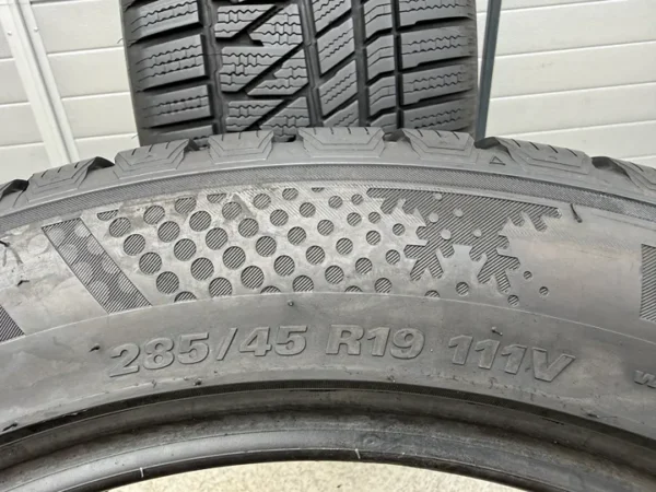 Anvelopa iarna 255/50 R19 - 285/45 R19 Kumho Winter Craft WS71 SUV